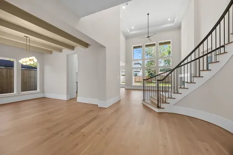 7118 Schiller Street Houston TX 77055