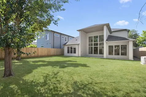 7118 Schiller Street Houston TX 77055