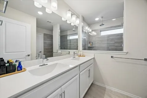 4026 Delta Rose Street Houston TX 77018