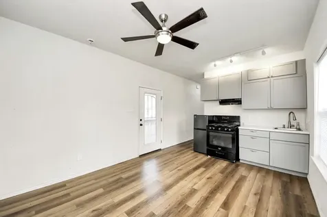 9325 Grady Street Houston TX 77016