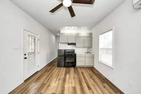9325 Grady Street Houston TX 77016