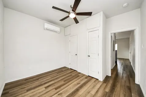 9325 Grady Street Houston TX 77016