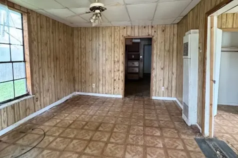 2392 Delaware Street Beaumont TX 77703