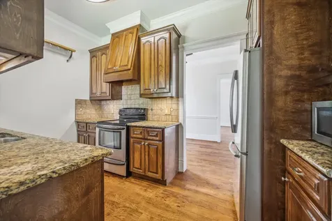 806 Sabine Street Houston TX 77007