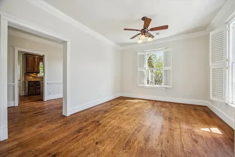 806 Sabine Street Houston TX 77007