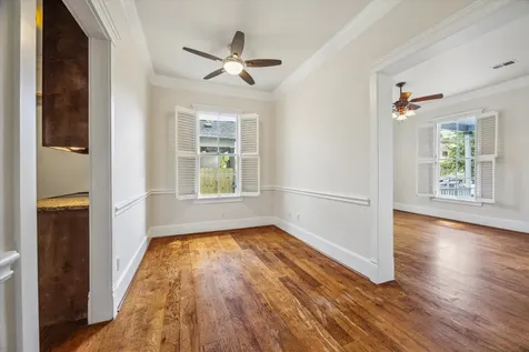 806 Sabine Street Houston TX 77007