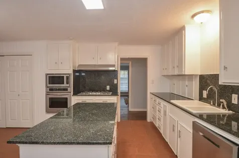2702 Quail Creek Drive Missouri City TX 77459