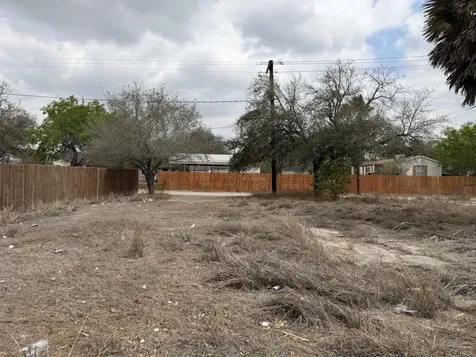 408 W Edward Street Falfurrias TX 78355