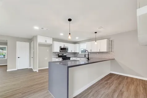 5210 Verdome Lane Houston TX 77092