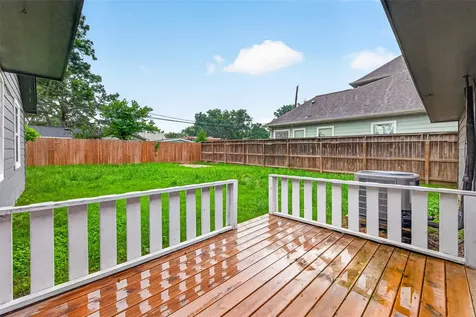 5210 Verdome Lane Houston TX 77092
