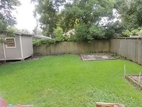 1200 E 24th Street Houston TX 77009