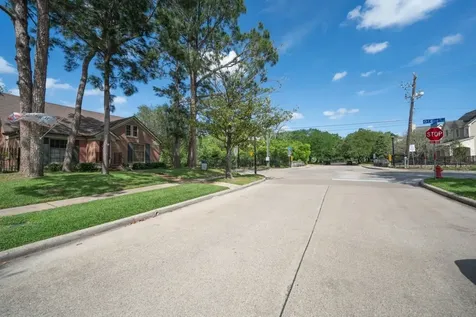 3702 Sunset Boulevard West University Place TX 77005