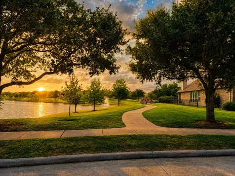 2312 Dolan Springs Lane Friendswood TX 77546