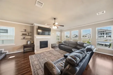 10744 S Lake Mist Lane Willis TX 77318