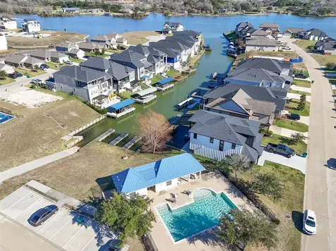 10744 S Lake Mist Lane Willis TX 77318