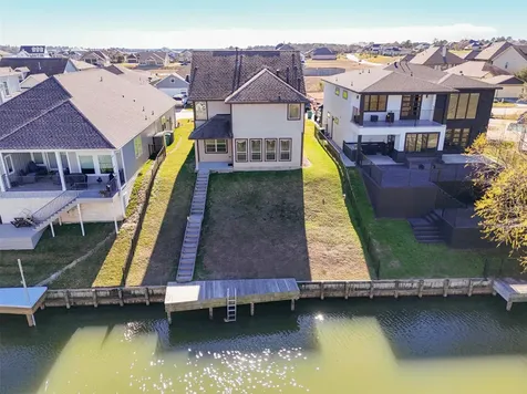 10744 S Lake Mist Lane Willis TX 77318