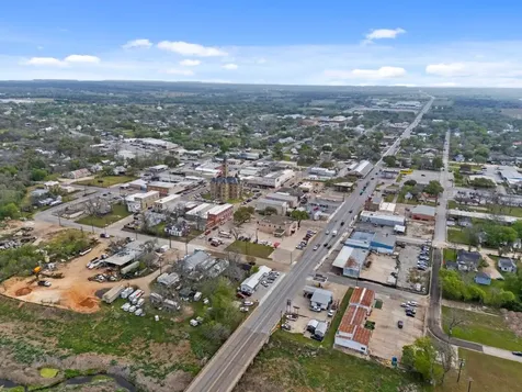 104 Kessler Street Hallettsville TX 77964