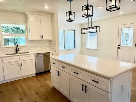 4505 W 43rd Street Houston TX 77092