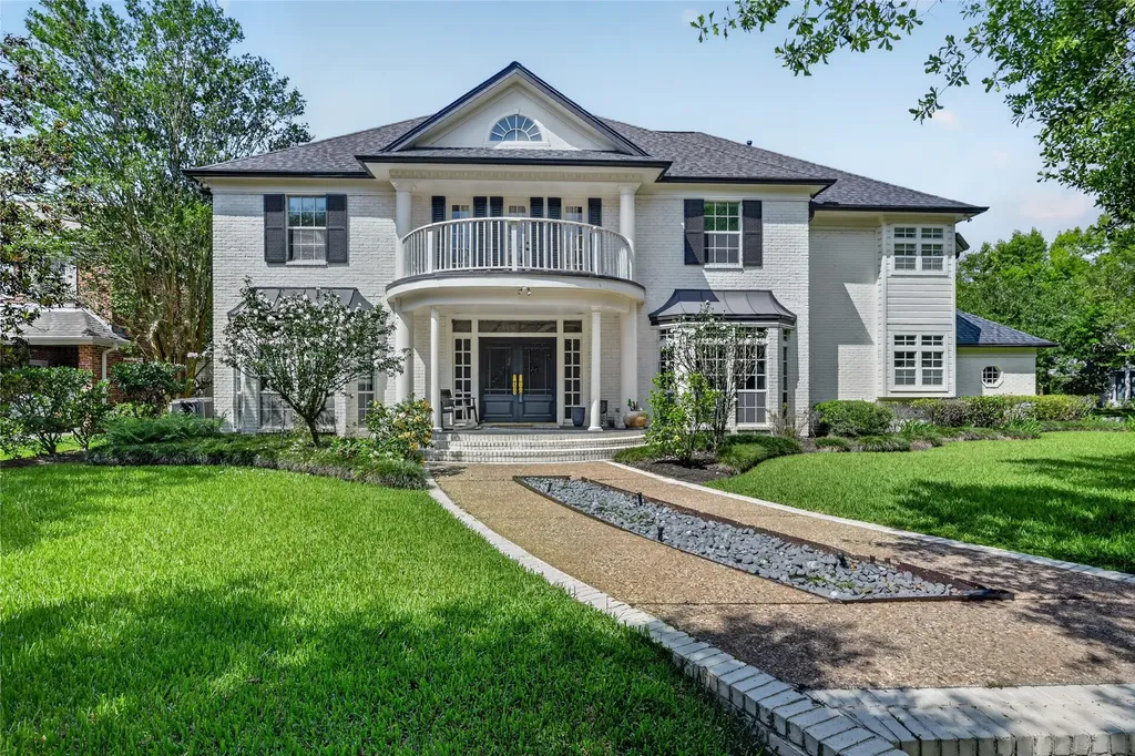 25 Glen Loch Court Sugar Land TX 77479