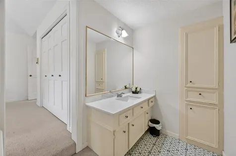 25 Glen Loch Court Sugar Land TX 77479