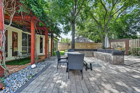 25 Glen Loch Court Sugar Land TX 77479