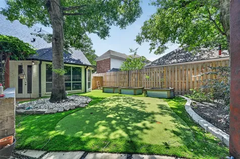 25 Glen Loch Court Sugar Land TX 77479