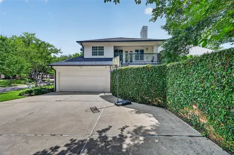 25 Glen Loch Court Sugar Land TX 77479