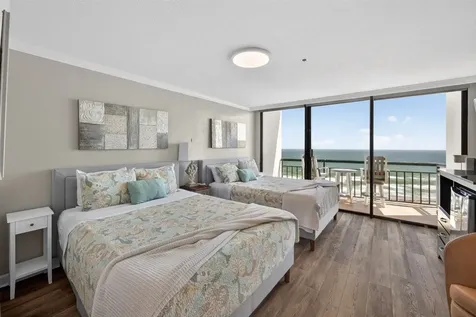 5220 Seawall Boulevard 1536/37 Galveston TX 77551