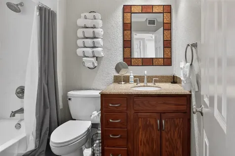 5220 Seawall Boulevard 1536/37 Galveston TX 77551