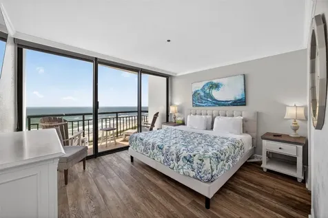 5220 Seawall Boulevard 1536/37 Galveston TX 77551
