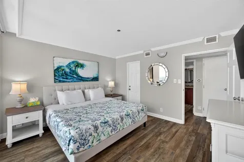 5220 Seawall Boulevard 1536/37 Galveston TX 77551
