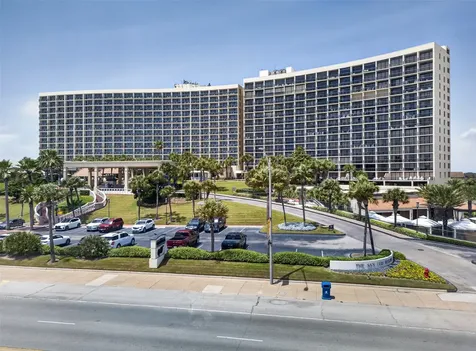 5220 Seawall Boulevard 1536/37 Galveston TX 77551