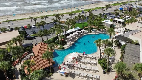 5220 Seawall Boulevard 1536/37 Galveston TX 77551