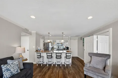 5220 Seawall Boulevard 1536/37 Galveston TX 77551