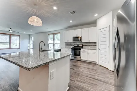 2103 Parnevik Place Conroe TX 77304