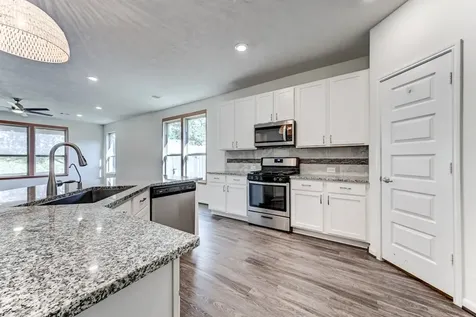 2103 Parnevik Place Conroe TX 77304