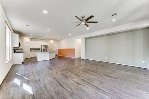 2103 Parnevik Place Conroe TX 77304