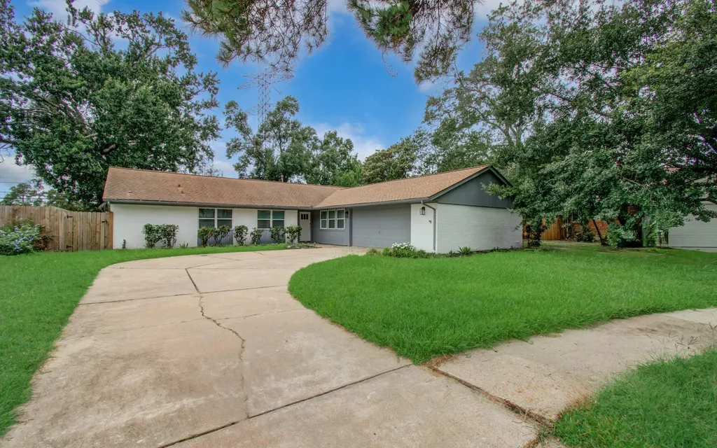 10415 Westray Street Houston TX 77043