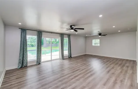 10415 Westray Street Houston TX 77043