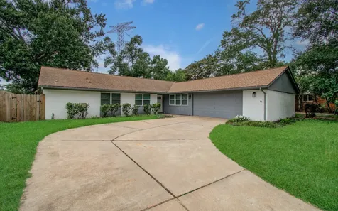 10415 Westray Street Houston TX 77043