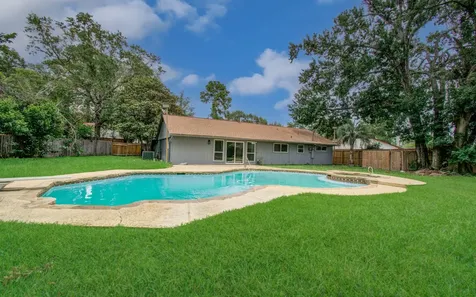 10415 Westray Street Houston TX 77043