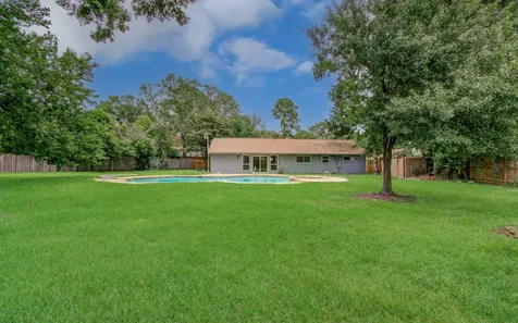 10415 Westray Street Houston TX 77043