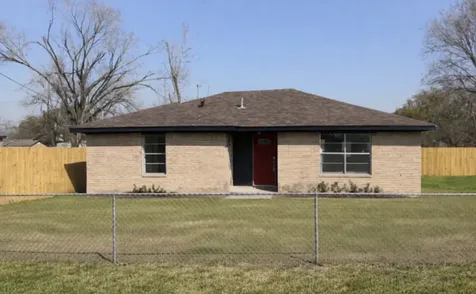 8015 Howton Street Houston TX 77028