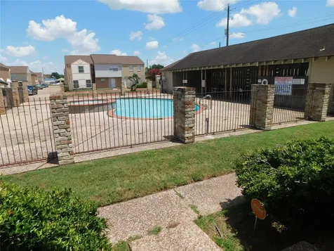 9200 West Bellfort Street 48 Houston TX 77031