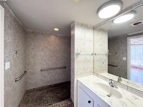 107 Lazy Lane Crockett TX 75835
