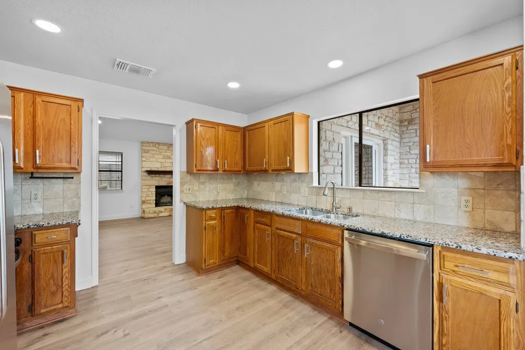 7210 Smokey Hill Road Austin TX 78736