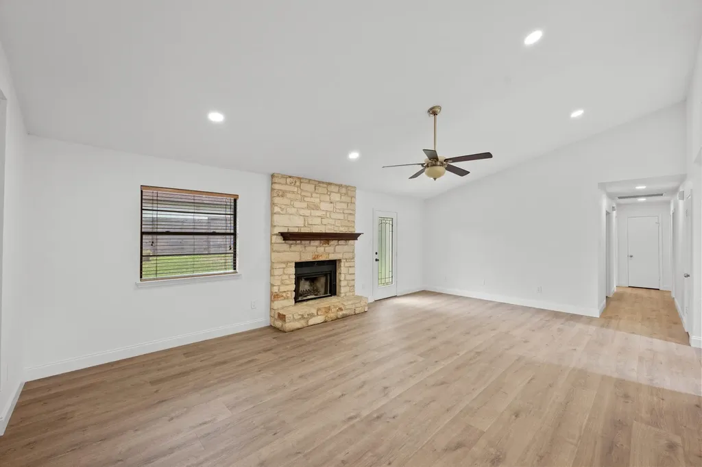 7210 Smokey Hill Road Austin TX 78736