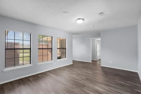 1421 16th Avenue N Texas City TX 77590