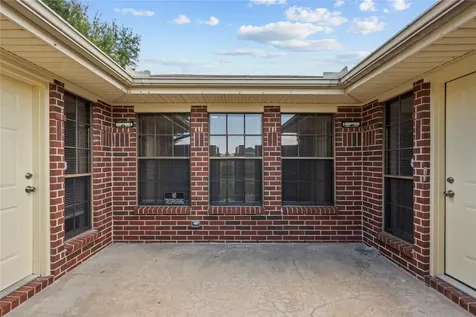1421 16th Avenue N Texas City TX 77590