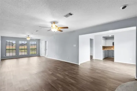 1421 16th Avenue N Texas City TX 77590